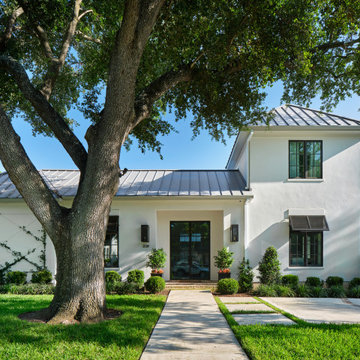 Black Cabinets and White Spaces in Alamo Heights