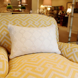 In-store vignettes - Decorative Pillows