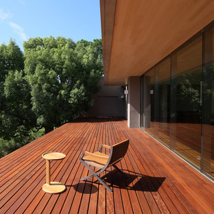 京都のアジアンスタイルのおしゃれなデッキ (張り出し屋根) の写真