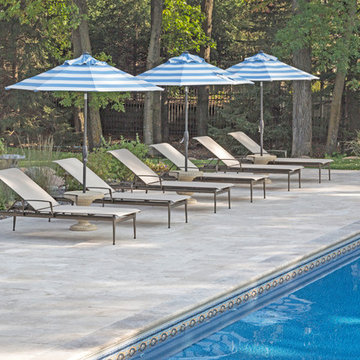 POOLSIDE POSH