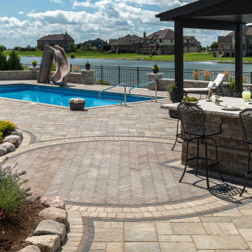 Backyard Retreat - Bar Island & Pool