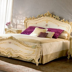 Silik - Platform Beds