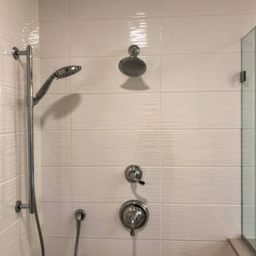 Hunters Run Master Bathroom