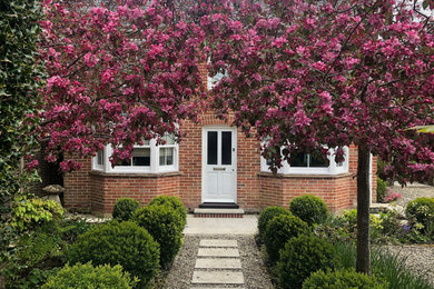 Contemporary Country New Forest Garden