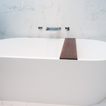 Contemporary bathroom renovation