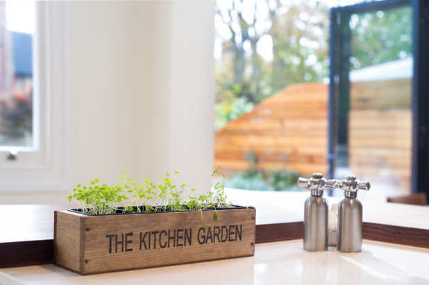 Contemporary Kitchen by Build Team