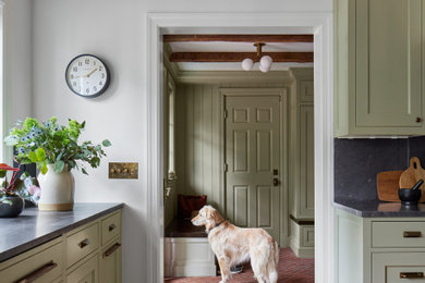 Cottage entryway photo in New York