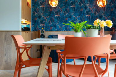 Modern dining room in Oxfordshire.