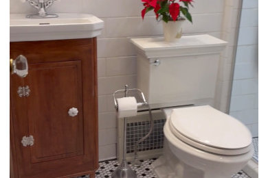 1930's Full Bath