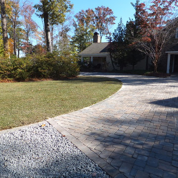 Neuse River Three Piece Paver Driveway