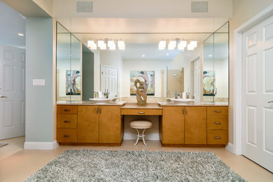 Bathroom - transitional bathroom idea in San Francisco