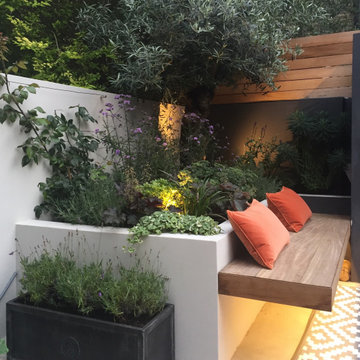 An outdoor fireplace in Fulham