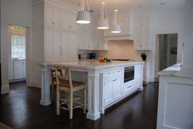 Kitchen - coastal kitchen idea in New York