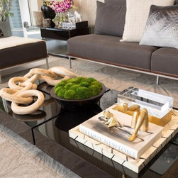 Bellini, Bal Harbour - Decorative Accents