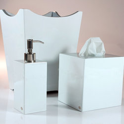 Essentials Pure Bathroom Set - Products