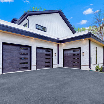 3 Car Garage - Exterior