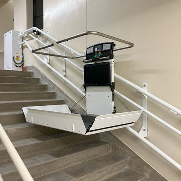 Beverly Hills Incline Wheelchair Lift