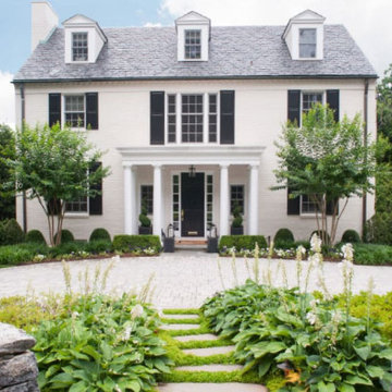 Gated Metropolitan Seclusion