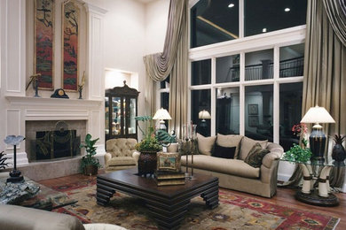 Living room - transitional living room idea in Cincinnati