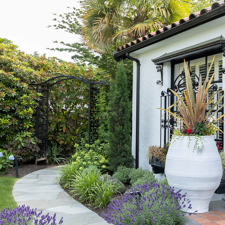 75 Most Popular 75 Beautiful Mediterranean Garden Ideas & Designs ...