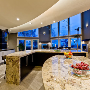 MODERN KITCHEN