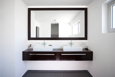 Modernes Badezimmer in Stuttgart