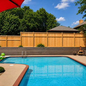 Cedar Privacy Fence for Backyard Pool