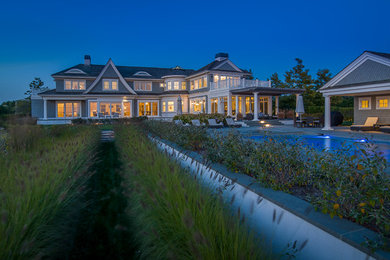 Inspiration for a timeless exterior home remodel in New York