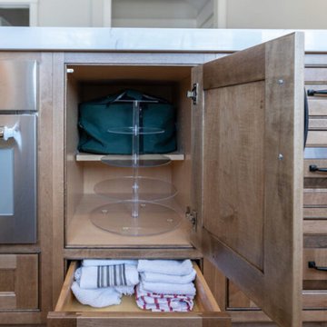 Elm Grove Elegance: A Kitchen Built for Family and Conversation