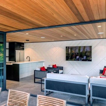 Sinatra Cabana