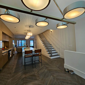 Project #112 | Traditional Staircase with Continuous Rail System