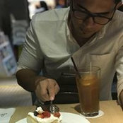 Nik Hazim's photo