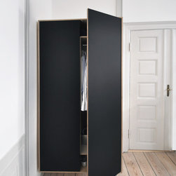 Kl&aelig;deskab | Wardrobe - Armoires And Wardrobes
