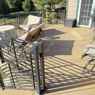 New Composite Deck with 45-Degree Angle Decking and Horizontal Design Deck Raili