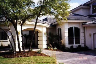 Southwest exterior home photo in Austin