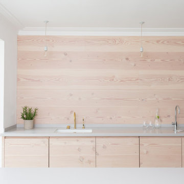 Mid-Century Modern Kitchen Featuring the HydroTap Arc in Chrome
