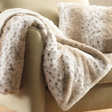 Throws and pillows
