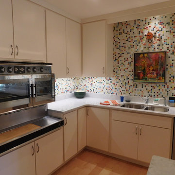 Colorful Retro Kitchen Backsplash