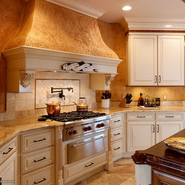 Door style: Cambridge | Species: Maple | Finish: Linen with Carmel glaze