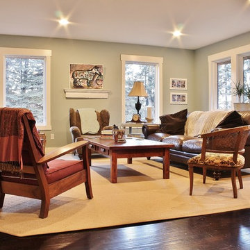 A Russian Fireplace Anchors a 1912 Family Home