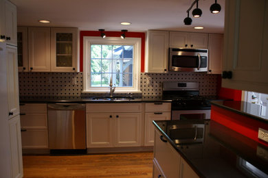 Example of a kitchen design in New York