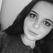 Molly Burke's photo