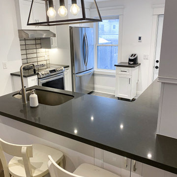 Hazelwood Ave. Kitchen - Toronto