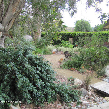 LINDA ESTRIN - JAMESON GARDEN