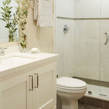Ave Feliz bathroom