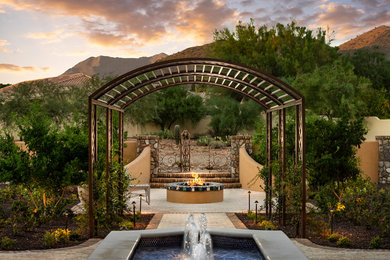 Example of a classic patio design in Phoenix