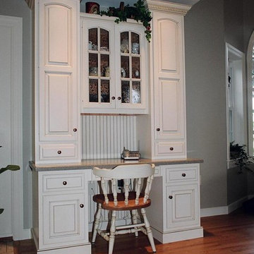 Paint & Glaze Hutch