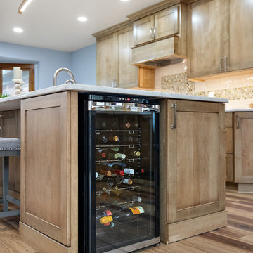Showplace Framed Maple Pendleton Kitchen in Cashew
