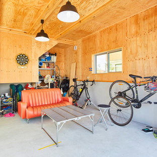 他の地域の小さいビルトインモダンスタイルのおしゃれなガレージの写真