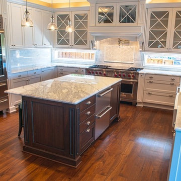 Spectacular Kitchen / Calacatta Gold Marble